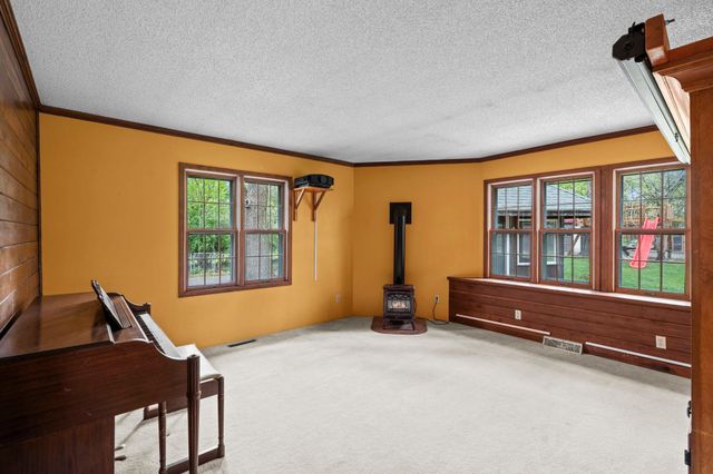 613 Labore Road, Little Canada, MN 55117