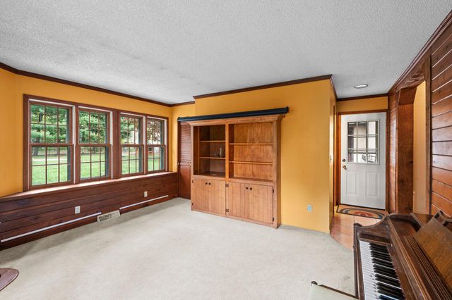613 Labore Road, Little Canada, MN 55117