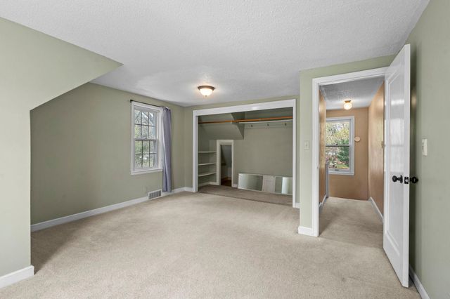 613 Labore Road, Little Canada, MN 55117