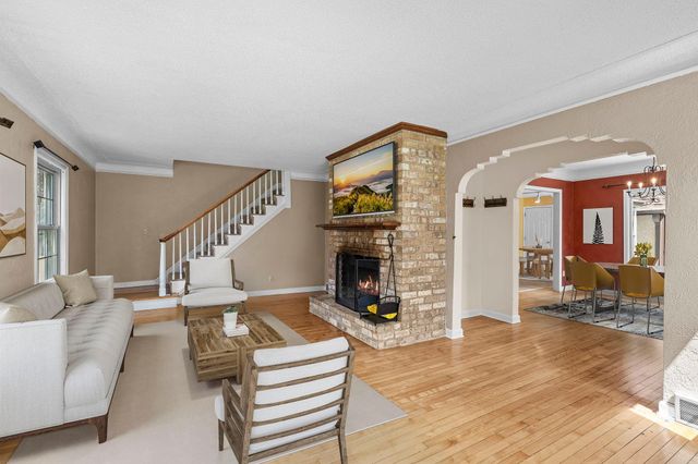613 Labore Road, Little Canada, MN 55117