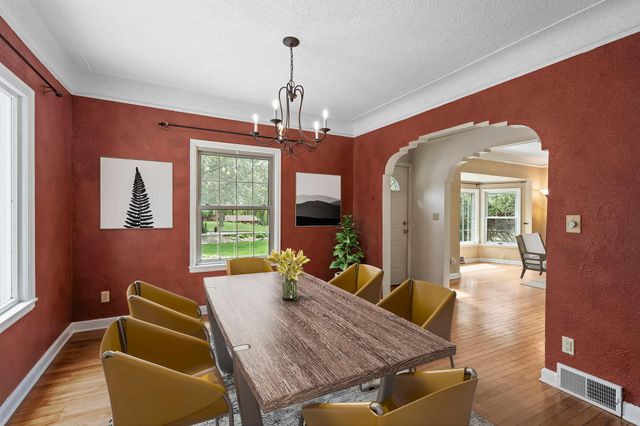 613 Labore Road, Little Canada, MN 55117