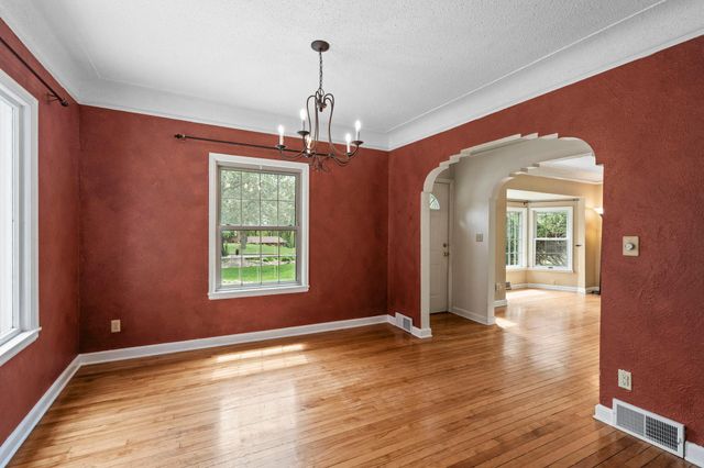 613 Labore Road, Little Canada, MN 55117