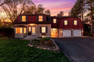 613 Labore Road, Little Canada, MN 55117