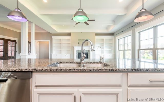 3008 Saratoga Lane, Sellersburg, IN 47172