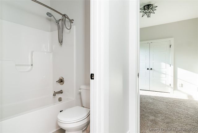 3008 Saratoga Lane, Sellersburg, IN 47172