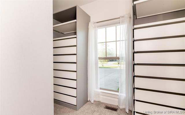 3008 Saratoga Lane, Sellersburg, IN 47172