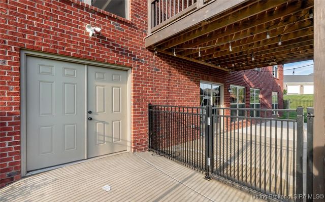 3008 Saratoga Lane, Sellersburg, IN 47172