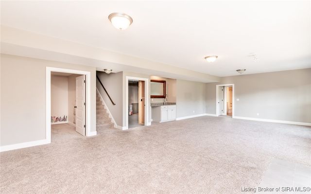 3008 Saratoga Lane, Sellersburg, IN 47172