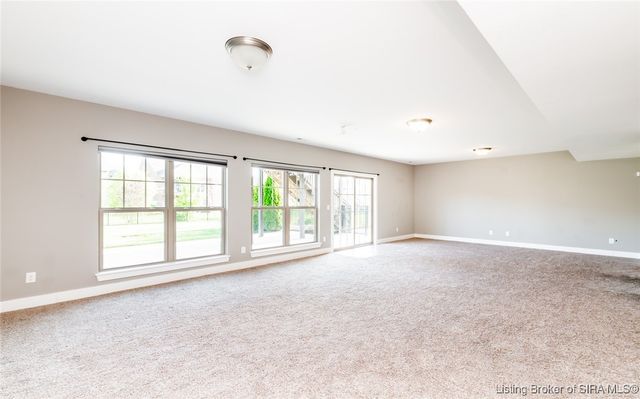 3008 Saratoga Lane, Sellersburg, IN 47172