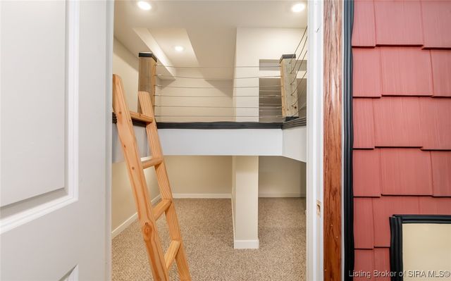 3008 Saratoga Lane, Sellersburg, IN 47172