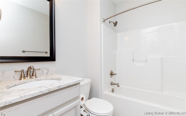 3008 Saratoga Lane, Sellersburg, IN 47172