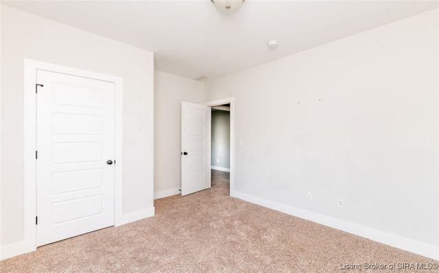 3008 Saratoga Lane, Sellersburg, IN 47172