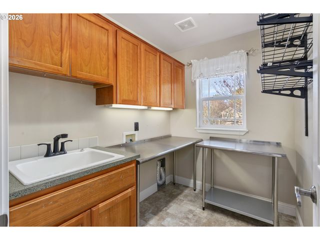 2117 Se 48TH Ave, Hillsboro, OR 97123