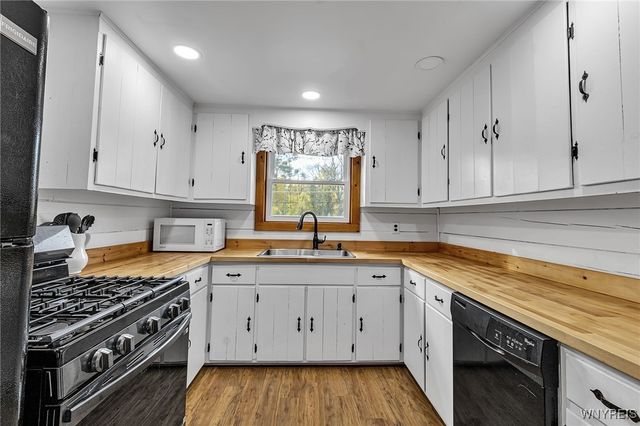 3727 Wilson Youngstown Road, Wilson, NY 14172