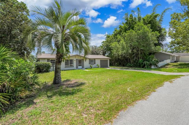 520 N LACY CIRCLE, Deltona, FL 32725