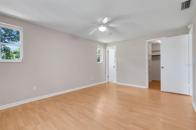 520 N LACY CIRCLE, Deltona, FL 32725