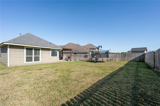 2094 Positano Loop, Bryan, TX 77808