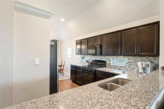 2094 Positano Loop, Bryan, TX 77808