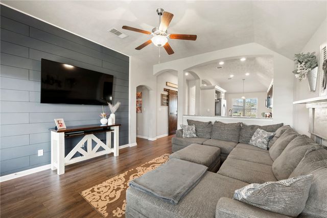 2094 Positano Loop, Bryan, TX 77808