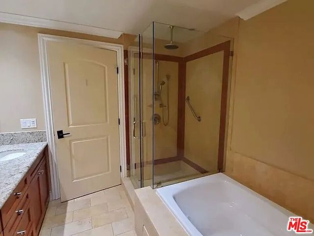 1135 S Shenandoah Street A, Los Angeles, CA 90035