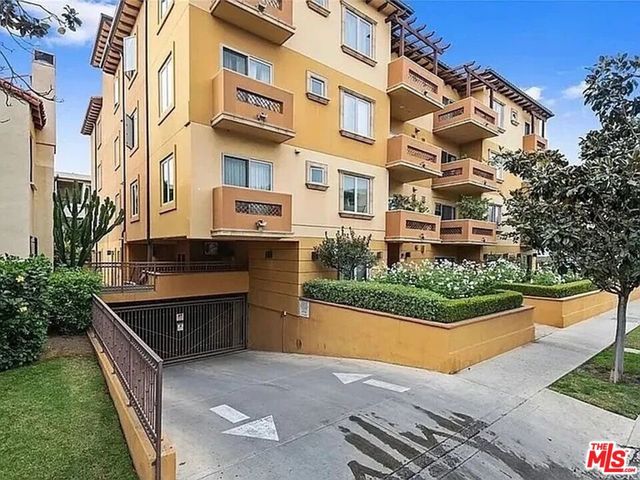 1135 S Shenandoah Street A, Los Angeles, CA 90035