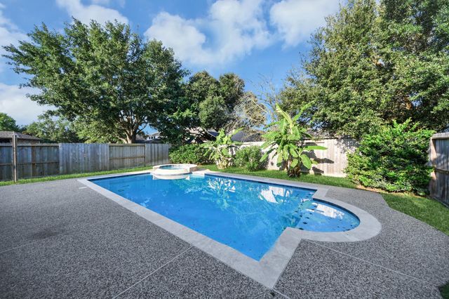 9619 W Amber Bluff Lane, Katy, TX 77494