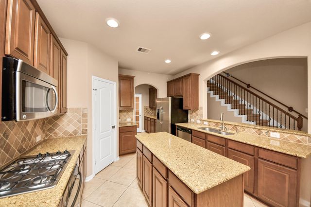 9619 W Amber Bluff Lane, Katy, TX 77494