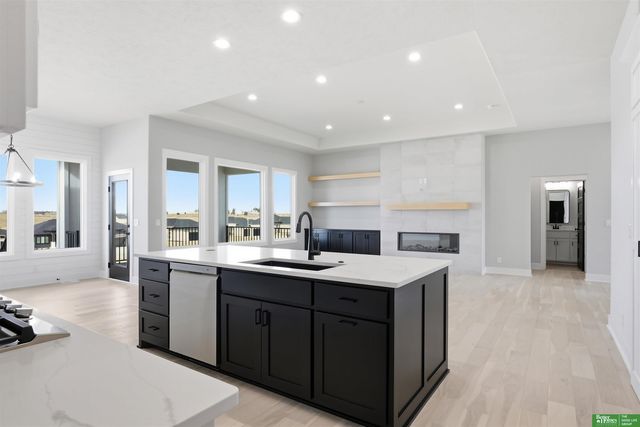 5426 N 213th Street, Elkhorn, NE 68022