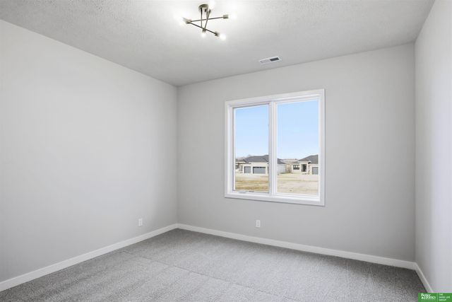 5426 N 213th Street, Elkhorn, NE 68022