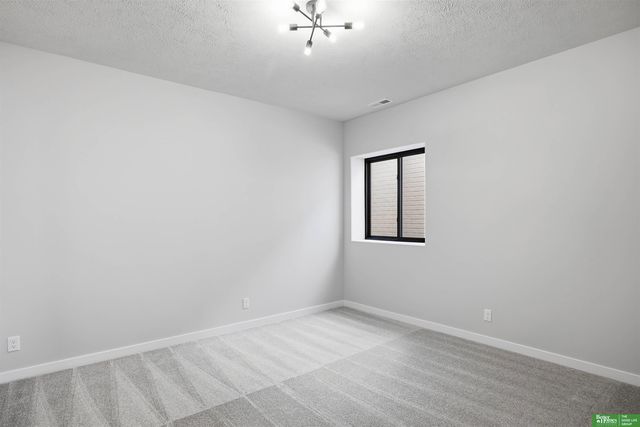 5426 N 213th Street, Elkhorn, NE 68022