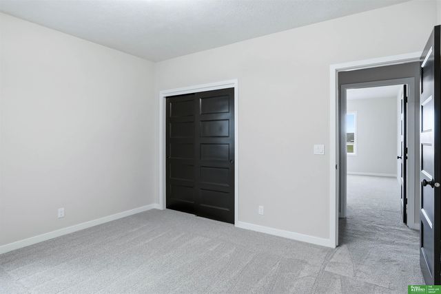 5426 N 213th Street, Elkhorn, NE 68022