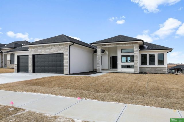 5426 N 213th Street, Elkhorn, NE 68022