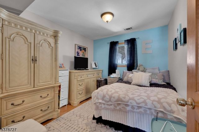 44 Deer Path Dr, Mount Olive Twp., NJ 07836