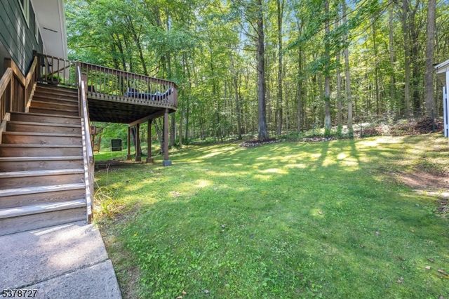 44 Deer Path Dr, Mount Olive Twp., NJ 07836