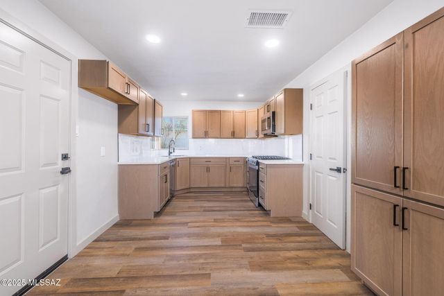 3626 E Flower Street, Tucson, AZ 85716