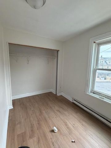 552 Thomas Street, Bethlehem City, PA 18015