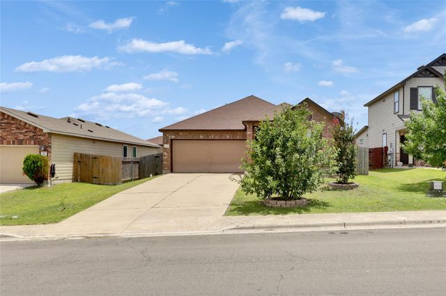500 New Bridge DR, Kyle, TX 78640