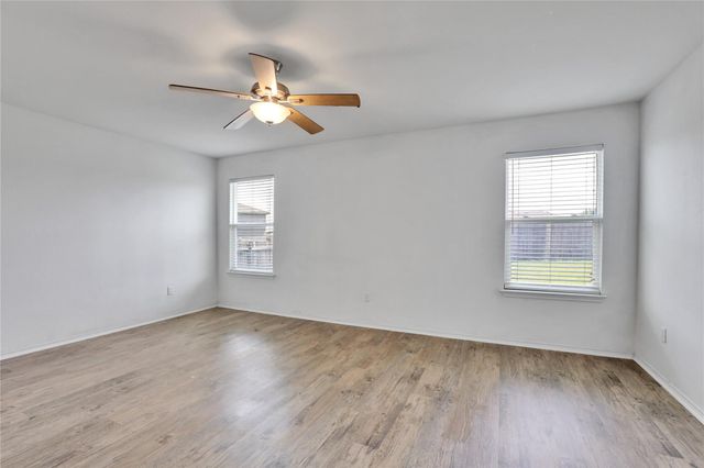 500 New Bridge DR, Kyle, TX 78640