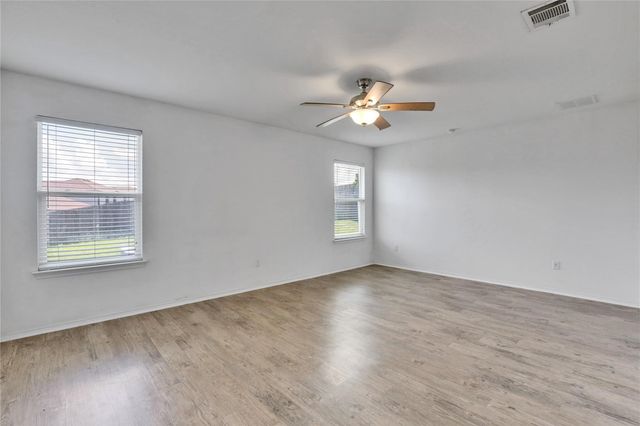 500 New Bridge DR, Kyle, TX 78640