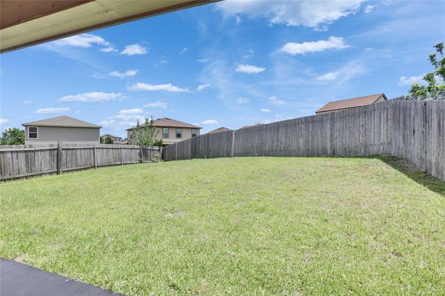 500 New Bridge DR, Kyle, TX 78640