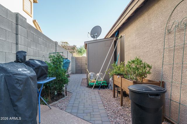 17542 W ROCK LEDGE Road, Goodyear, AZ 85338