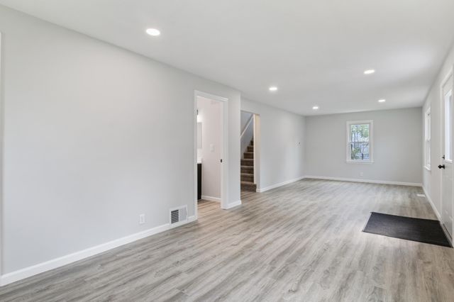 5136 Colfax Avenue N, Minneapolis, MN 55430
