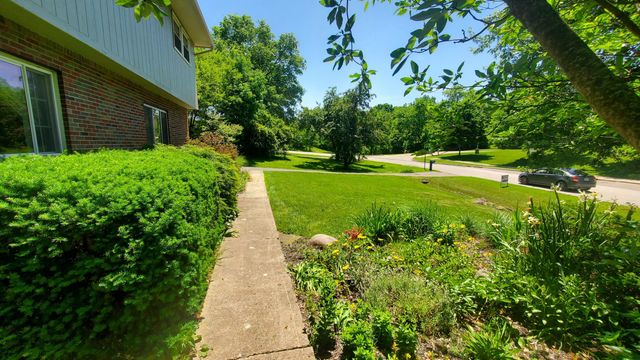 830 Harvest Lane Court, Columbus, OH 43213