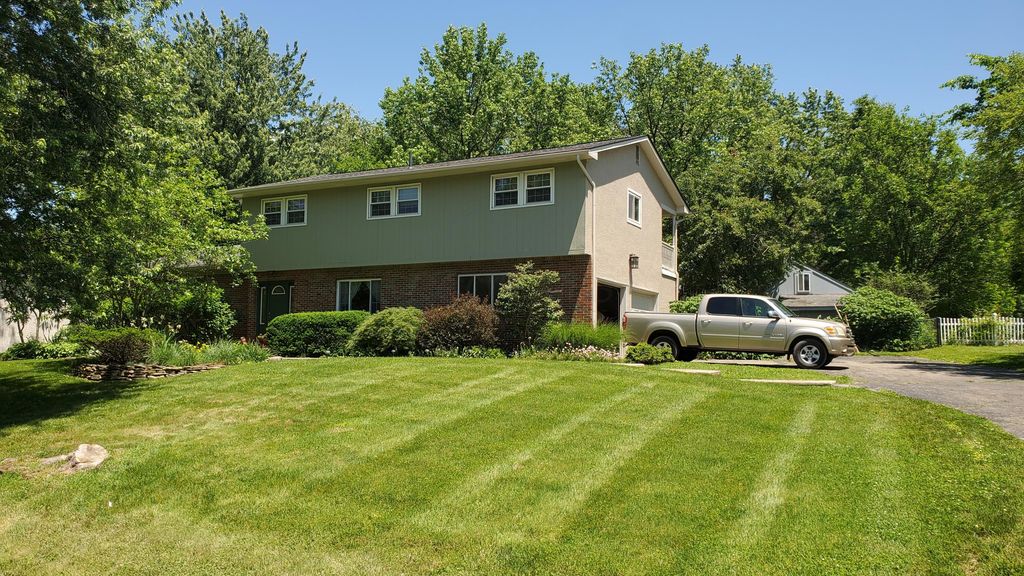 830 Harvest Lane Court, Columbus, OH 43213