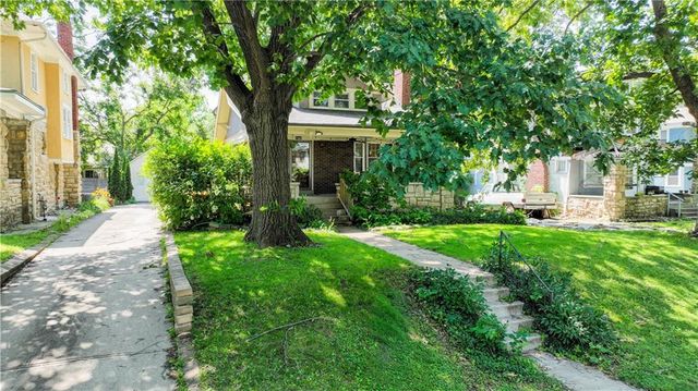 5836 Harrison Street, Kansas City, MO 64110