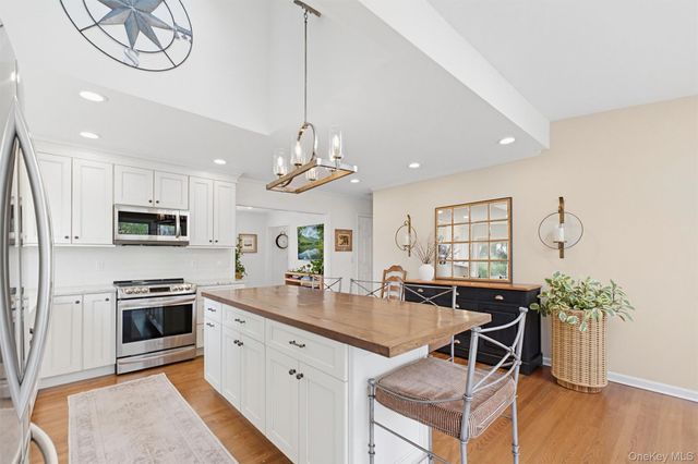 2828 Kent Lane, Yorktown Heights, NY 10598
