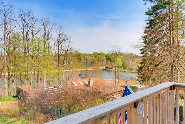 2828 Kent Lane, Yorktown Heights, NY 10598