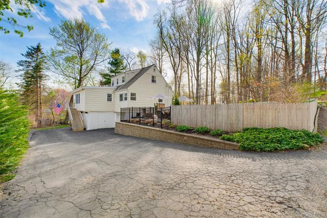 2828 Kent Lane, Yorktown Heights, NY 10598
