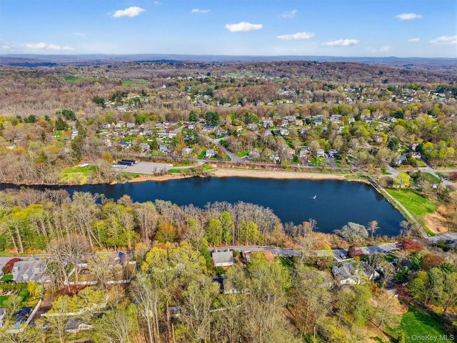 2828 Kent Lane, Yorktown Heights, NY 10598