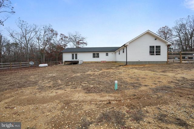 2671 E SHERMAN AVE, Vineland, NJ 08361